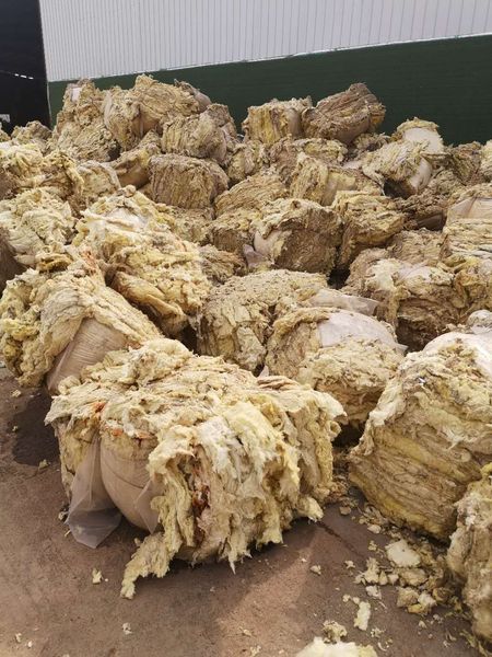 岩棉废料